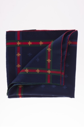 Silk pocket square with decorative pattern, zdjęcie 2 Silk pocket square with decorative pattern od Gucci